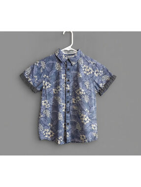Level Ten Authentic Boys Small (8) Short Sleeve